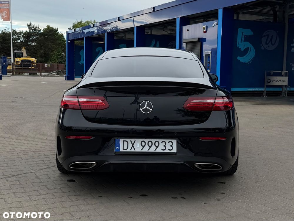 Mercedes-Benz Klasa E 400 4-Matic 9G-TRONIC - 8