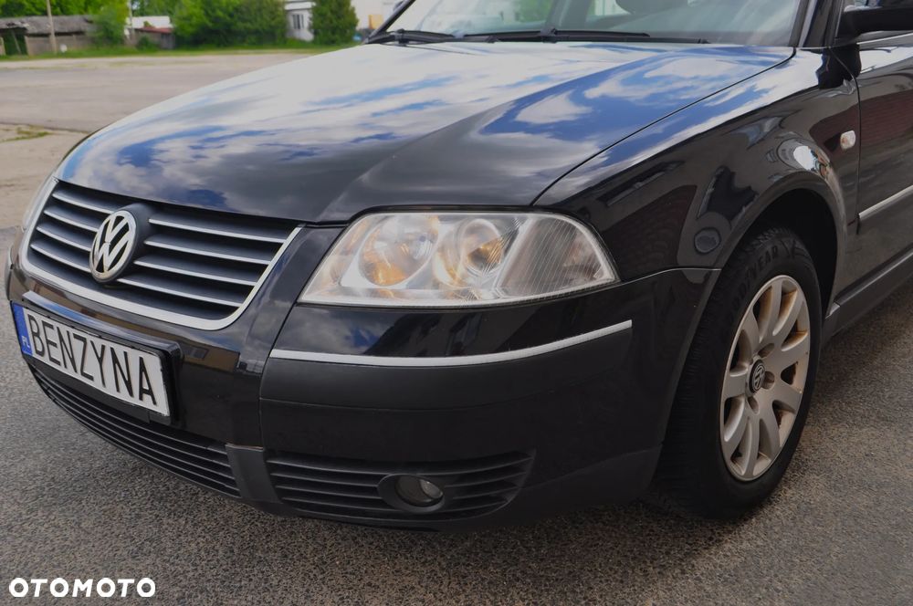 Volkswagen Passat 1.6 Comfortline - 32