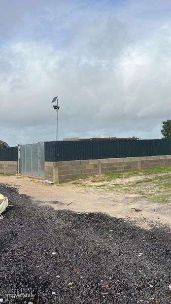 Oportunidade, T1 inserido em um terreno de 800  mtrs - Grande imagem: 2/8