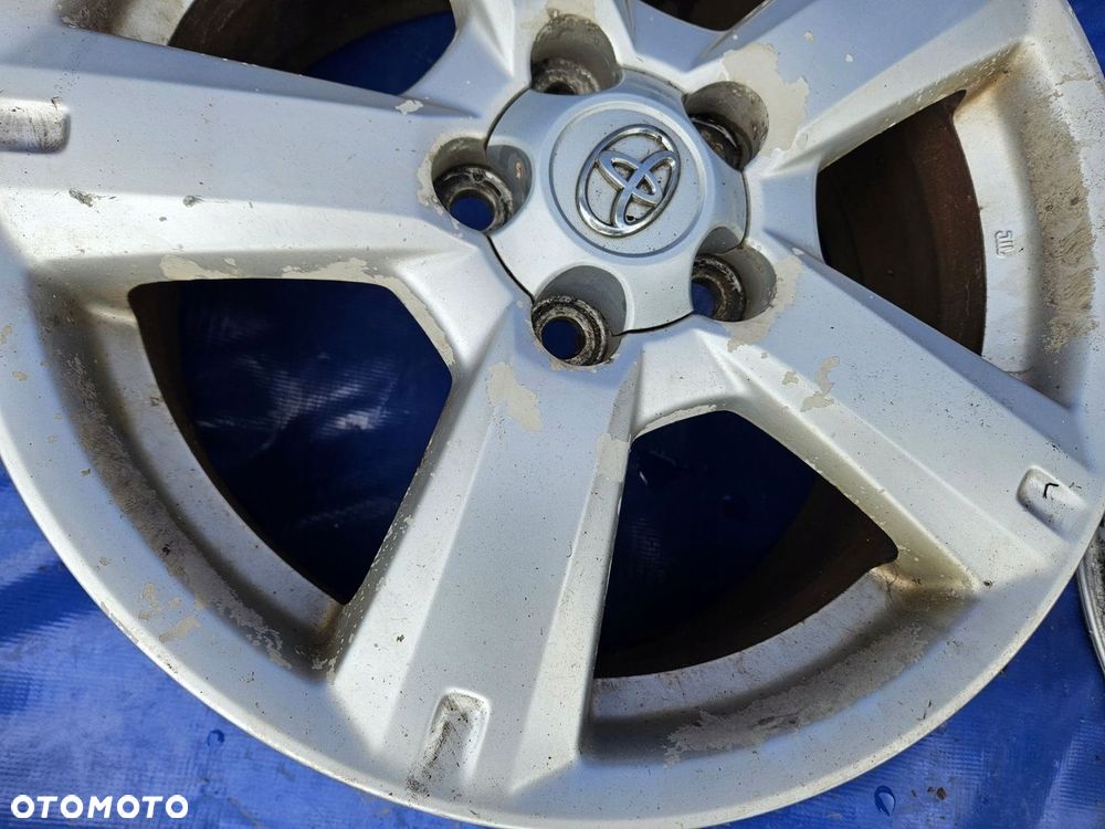 Toyota RAV4 00-05 06-12 felgi 17" 5x114,3 - 8