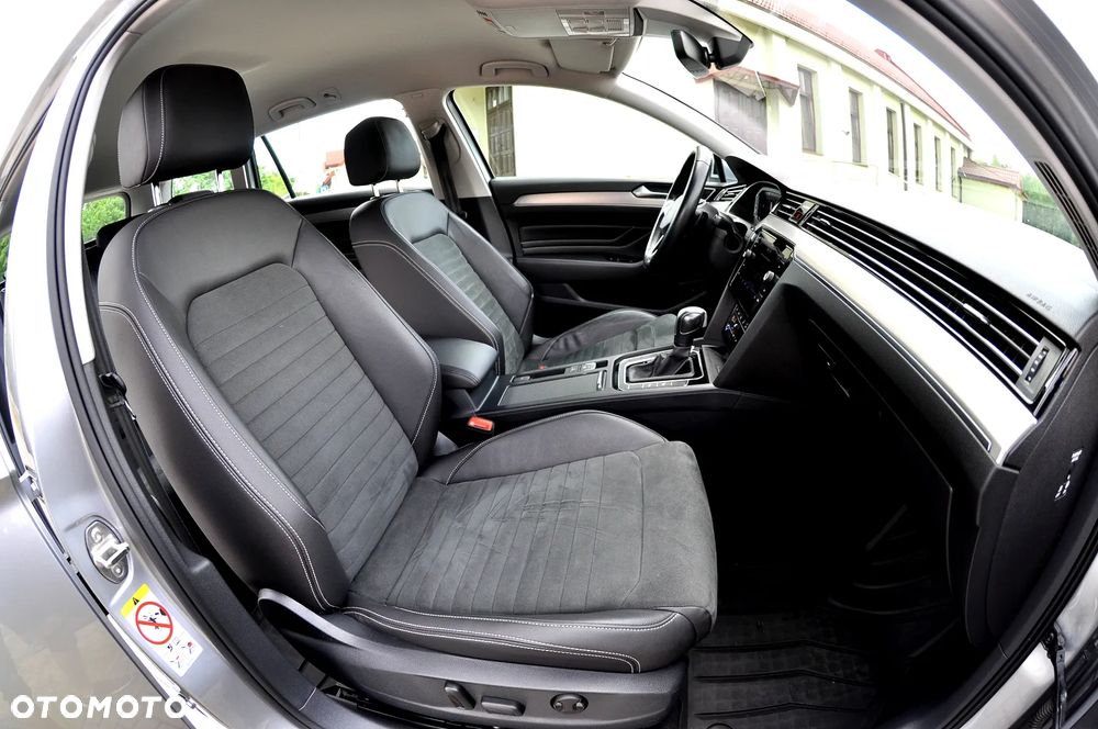 Volkswagen Passat 2.0 TDI EVO Elegance DSG - 14