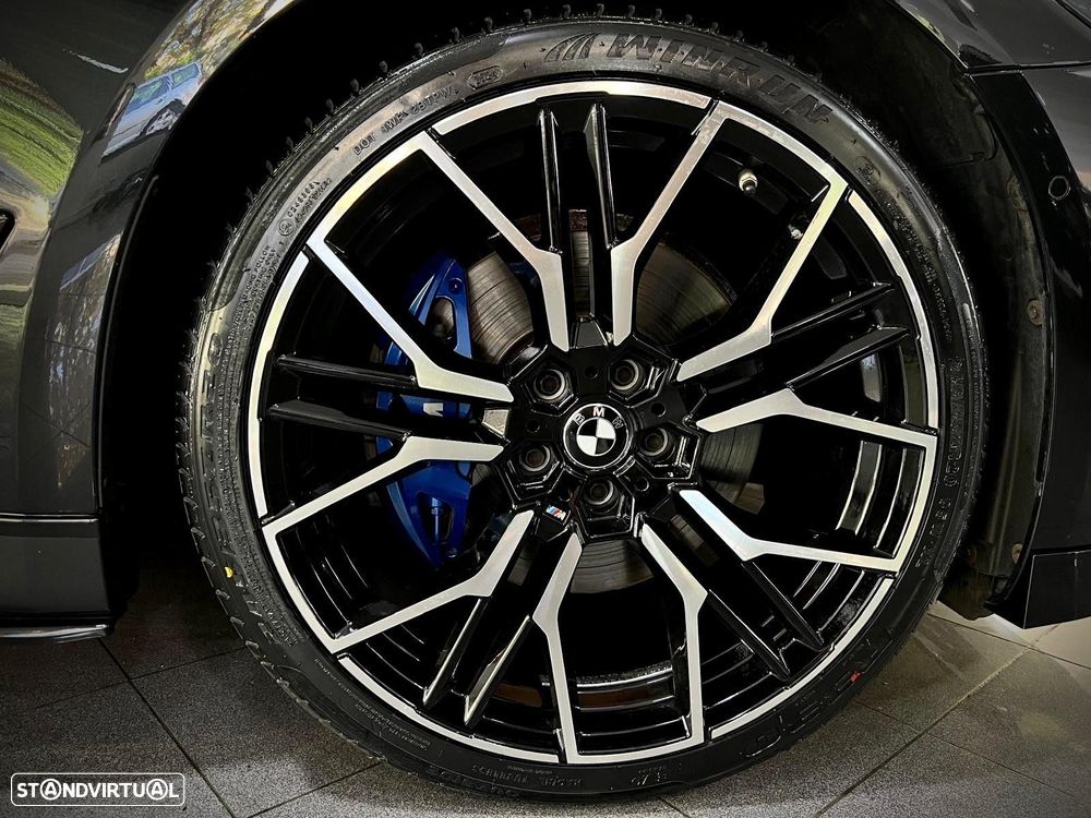 BMW 530 e Pack Desportivo M - 37