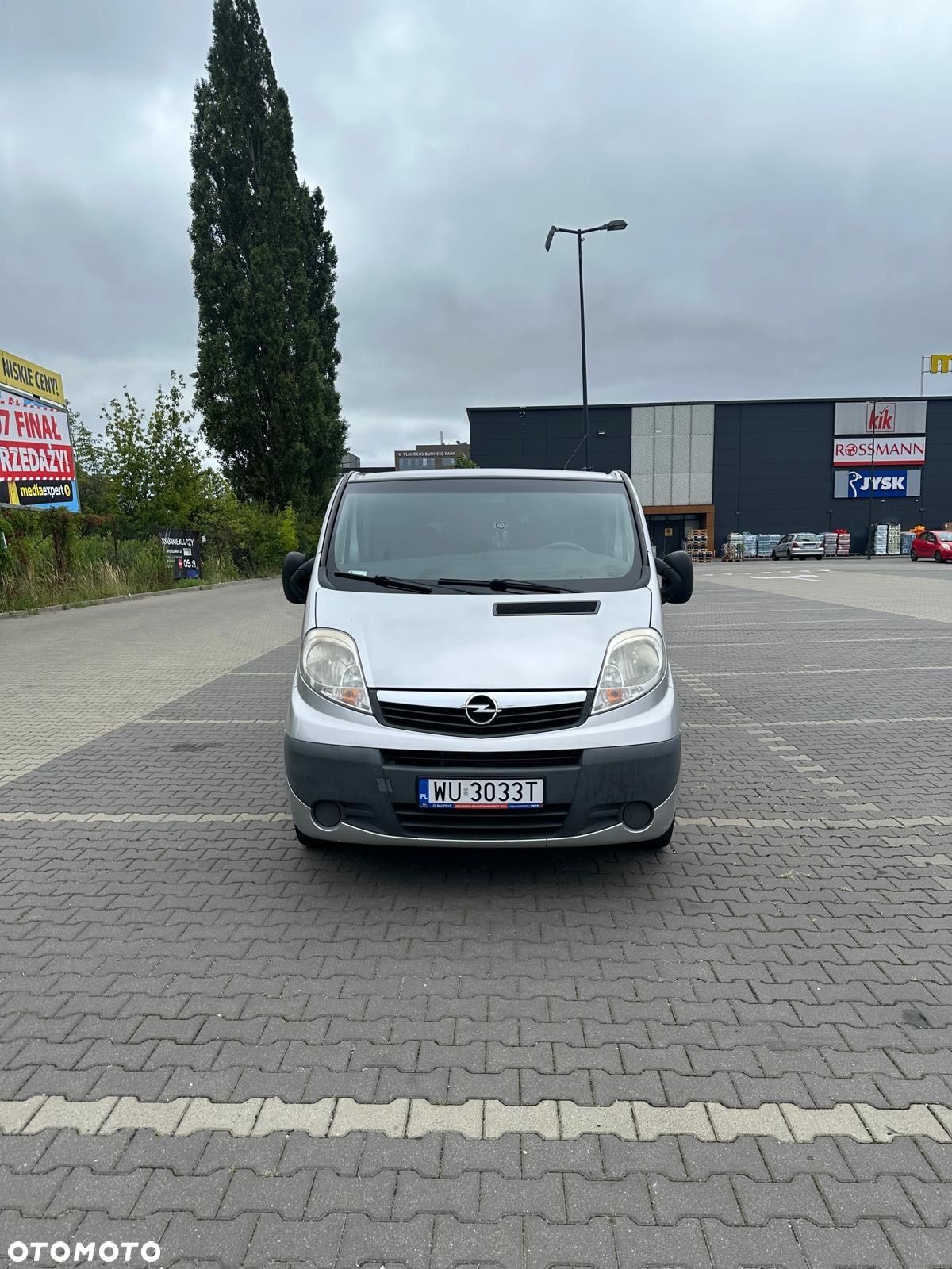Opel Vivaro - 1