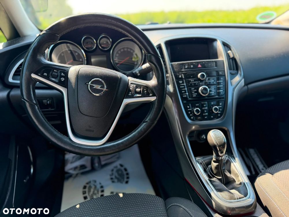 Opel Astra 2.0 CDTI Cosmo S&S - 10