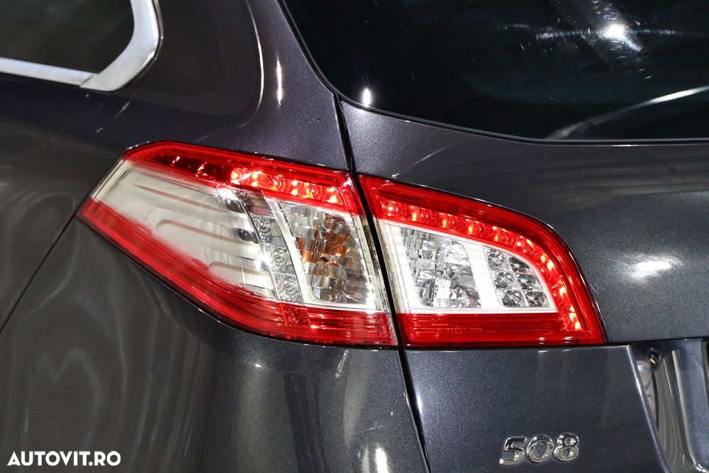 Peugeot 508 RXH Hybrid4 - 36