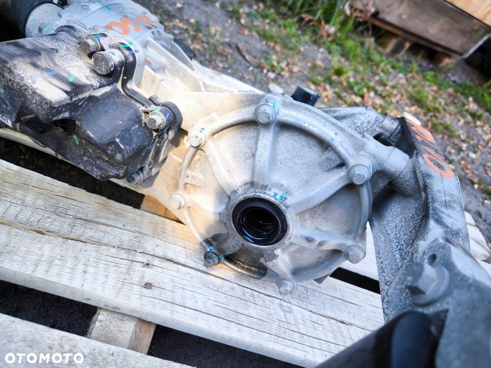 VOLVO XC60 II MOST TYLNY DYFER 2.0 T5 P1216698 - 4