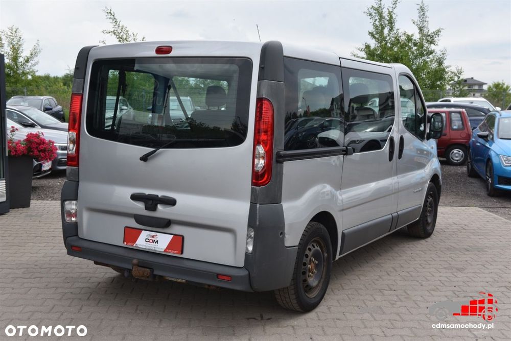 Renault Trafic - 10