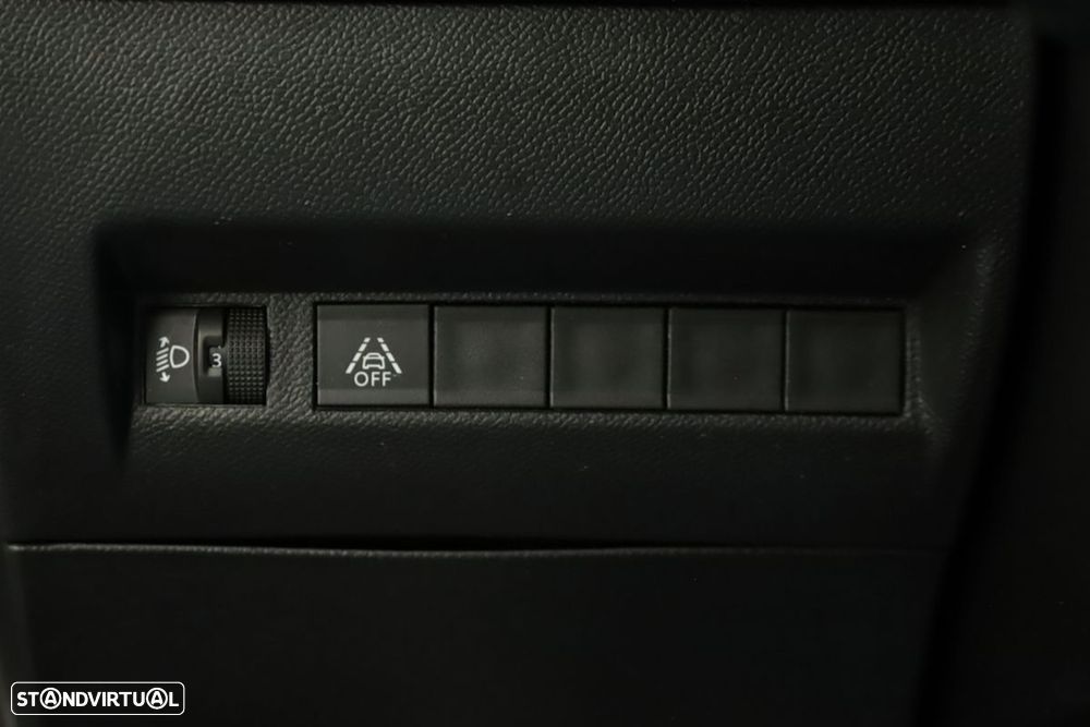 Peugeot 208 1.2 PureTech Allure EAT8 - 20