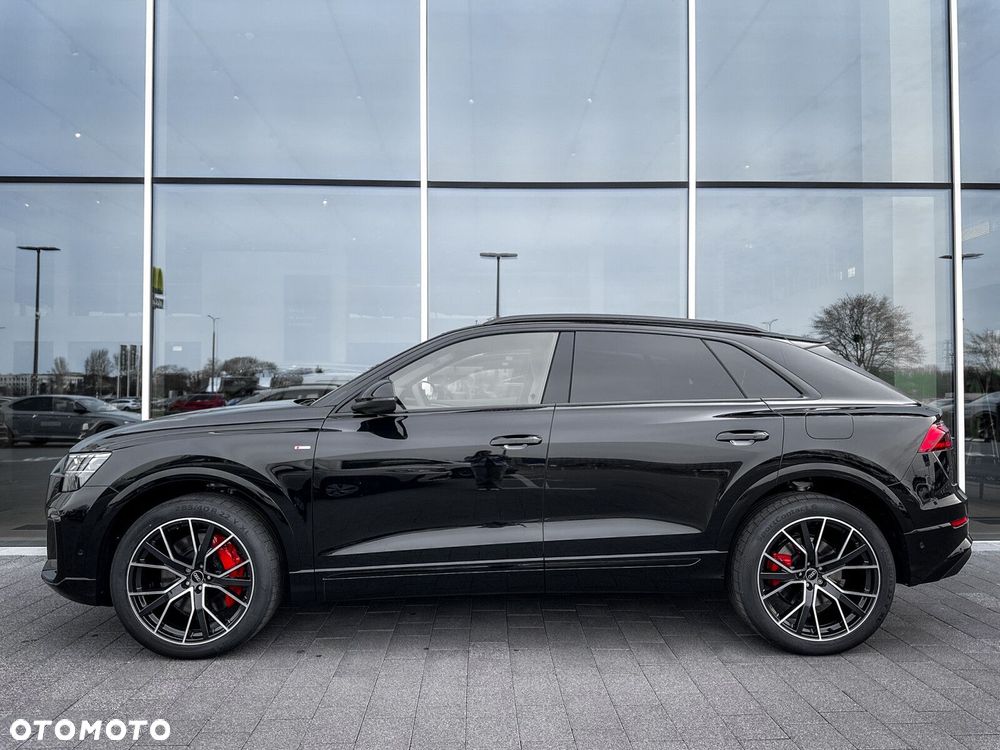 Audi Q8 - 6