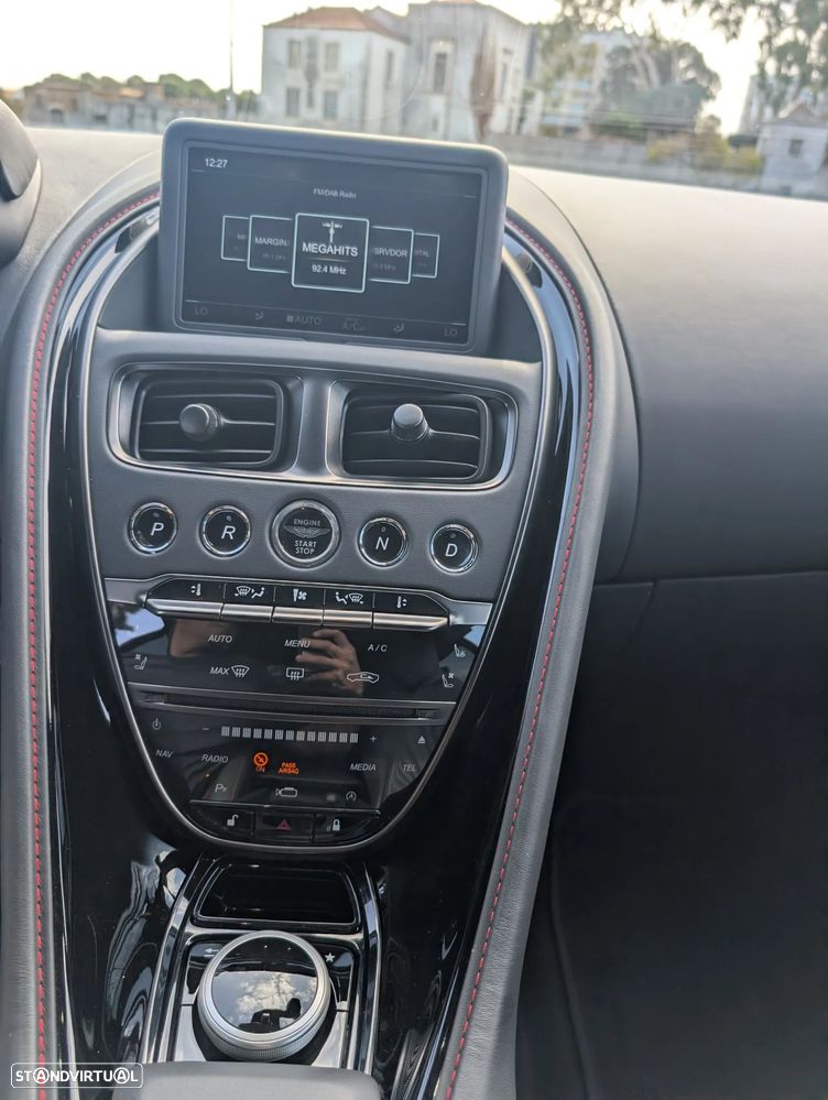 Aston Martin DB11 Coupé V8 Auto - 14