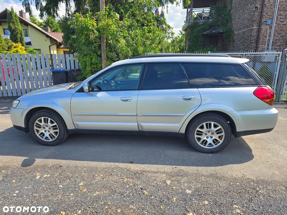Subaru Outback 2.5i Comf AT - 7