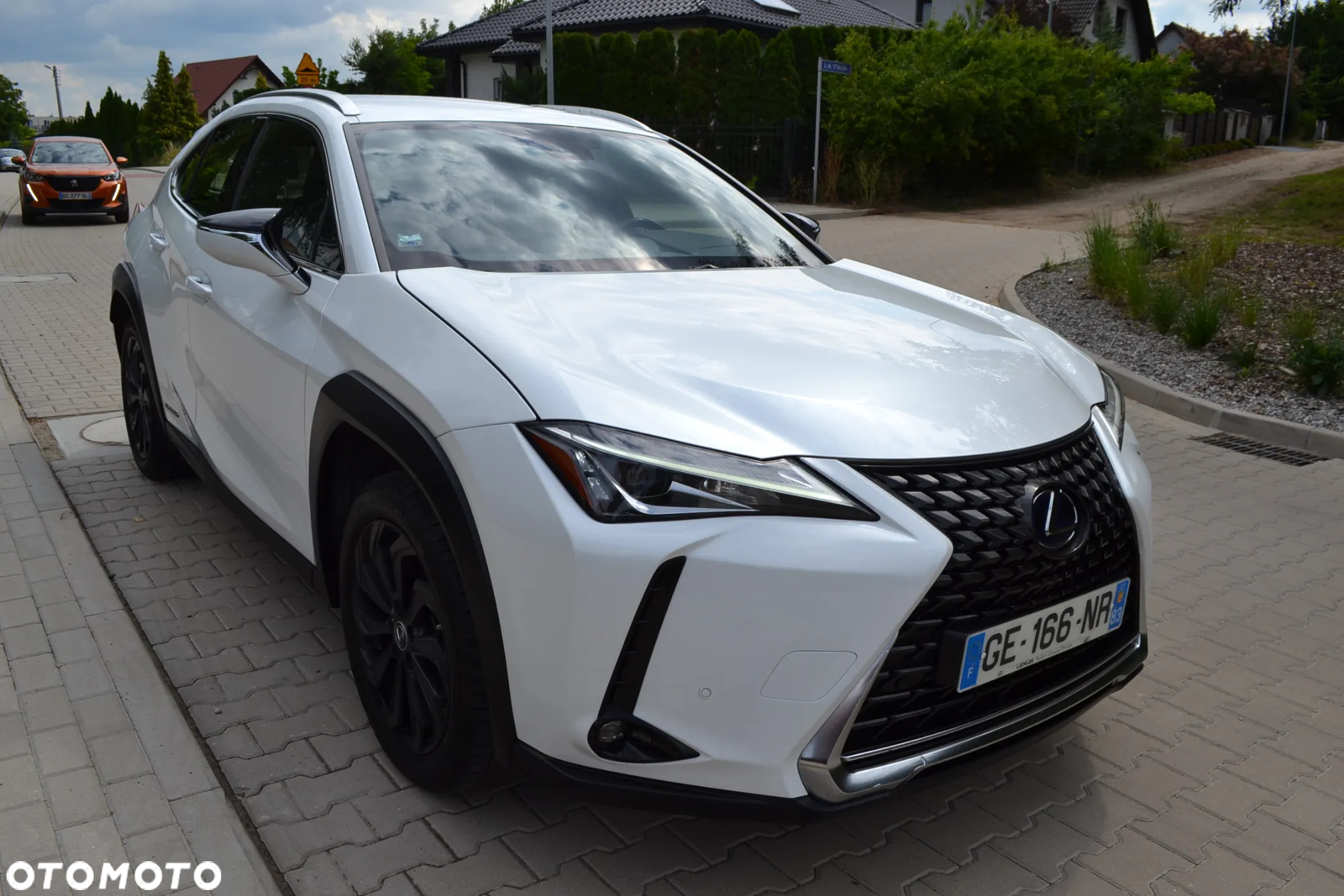 Lexus UX - 2