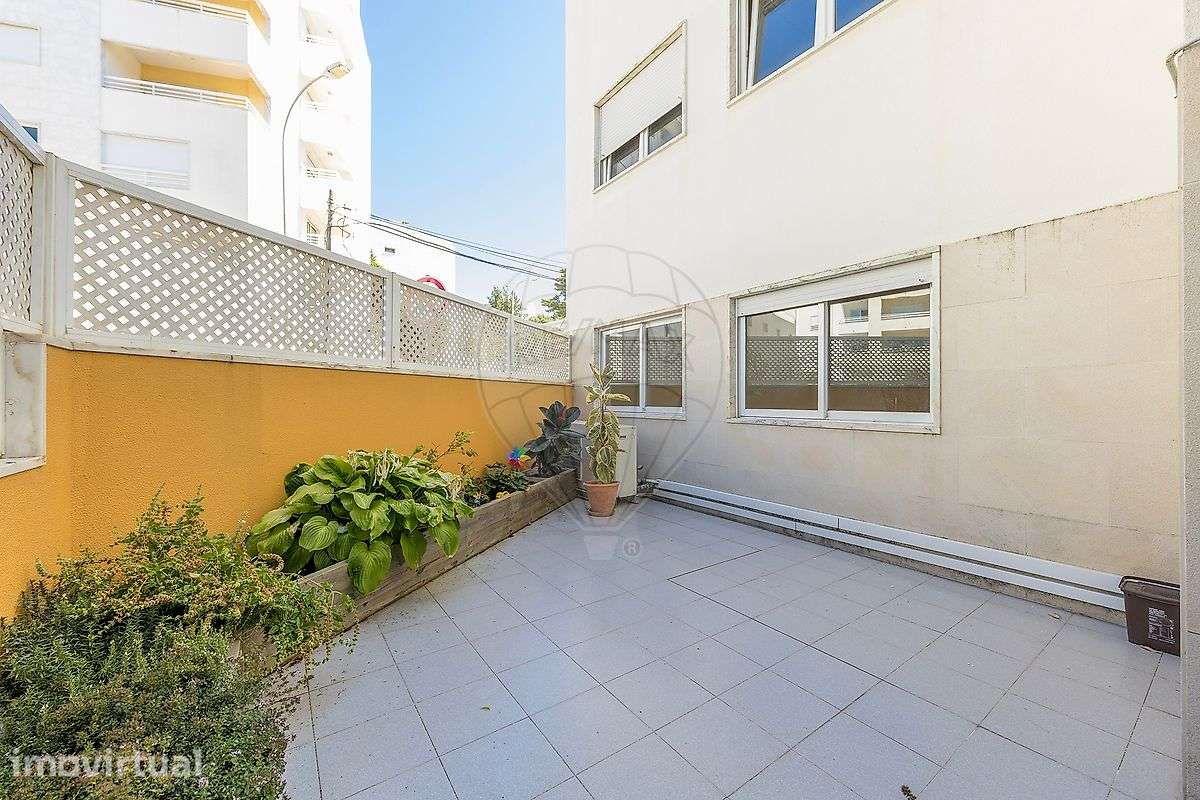 Apartamento T2 para arrendamento - Grande imagem: 2/26