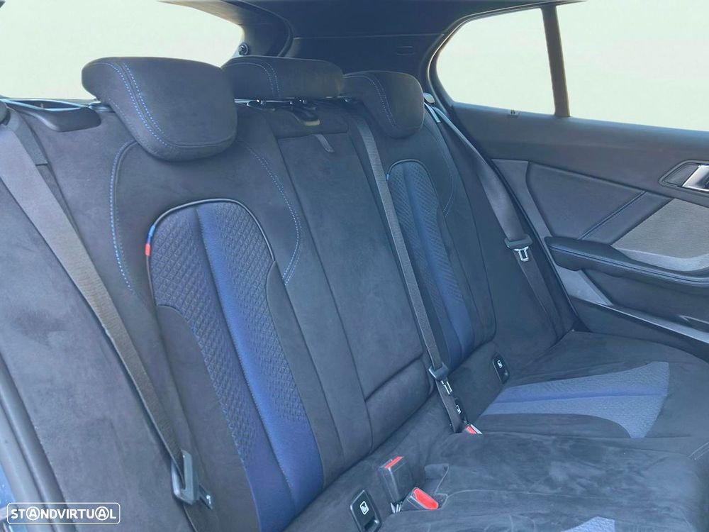 BMW 118 i Pack Desportivo M Auto - 17