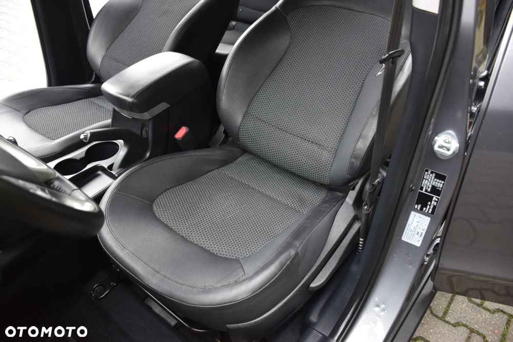 Hyundai ix35 1.7 CRDi Style 2WD - 12