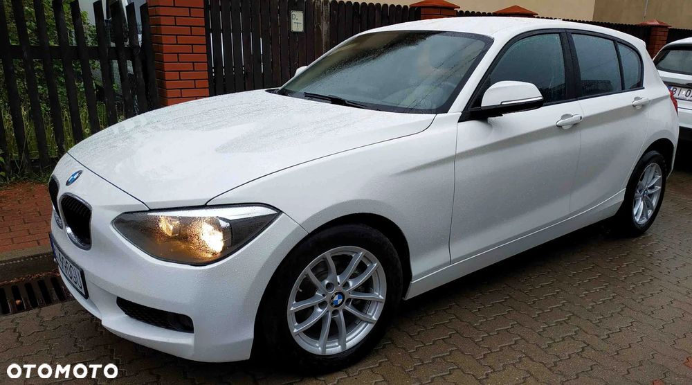 BMW Seria 1 116i Sport Line - 2