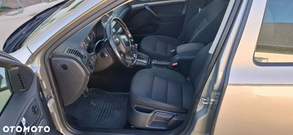 Skoda Octavia 1.9 TDI Ambiente DSG - 9