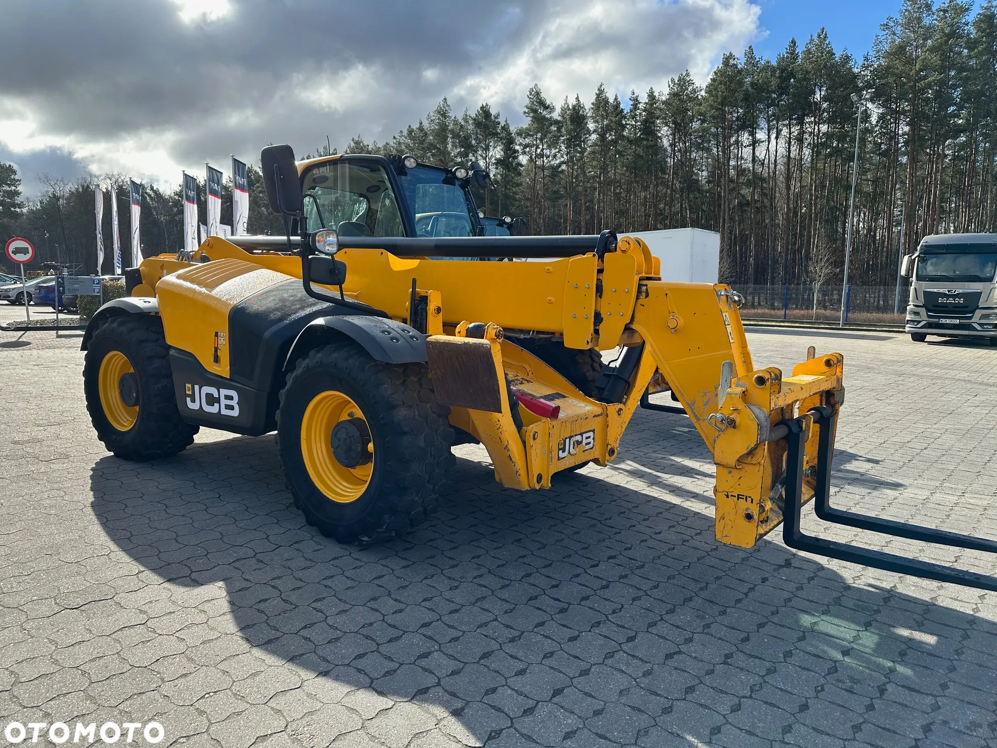 JCB 540-140 Hi Viz - 3