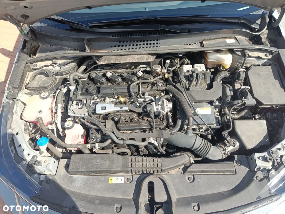Toyota Corolla 2.0 Hybrid Comfort - 16