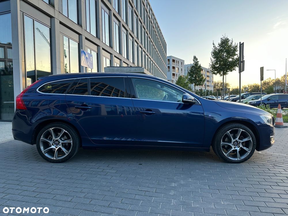 Volvo V60 D4 Drive-E Ocean Race - 12