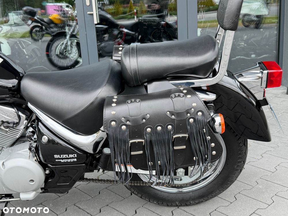 Suzuki Intruder - 30