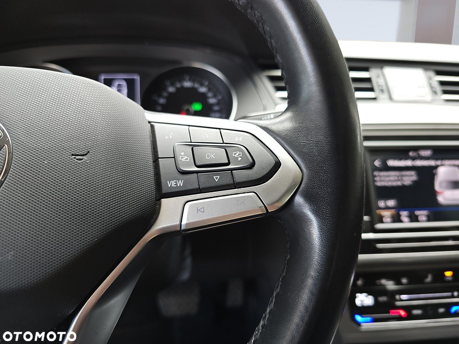Volkswagen Passat 2.0 TDI EVO Essence DSG - 19