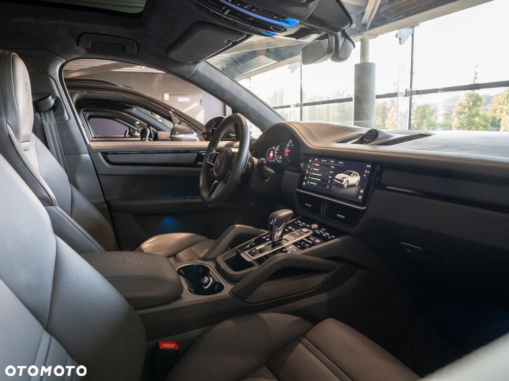 Porsche Cayenne - 37