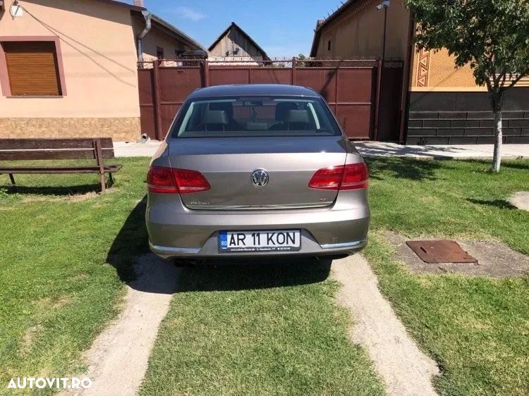 Volkswagen Passat Variant 1.8 TSI Comfortline - 13