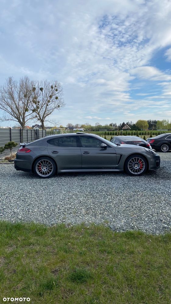 Porsche Panamera GTS - 3