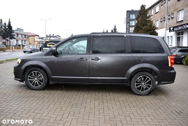 Dodge Grand Caravan 3.6 R/T - 6