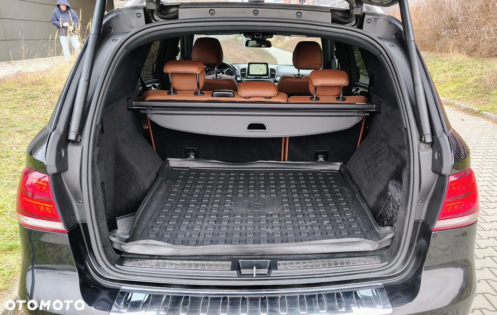 Mercedes-Benz GLE 350 d 4-Matic - 25