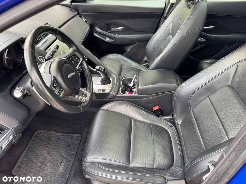 Jaguar E-Pace 2.0 i4P AWD R-Dynamic S - 7