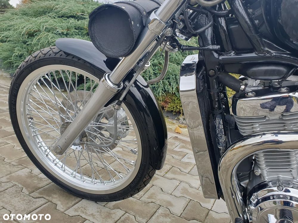 Suzuki Intruder - 27