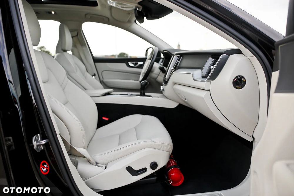 Volvo XC 60 D3 SCR Inscription - 25