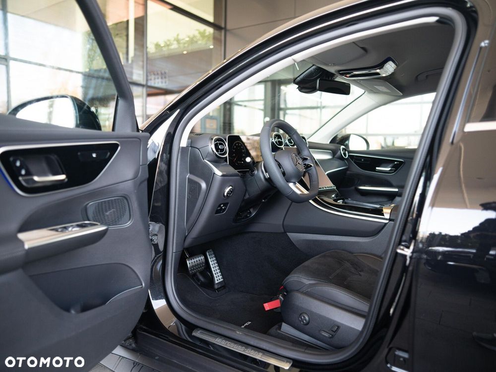 Mercedes-Benz GLC - 9