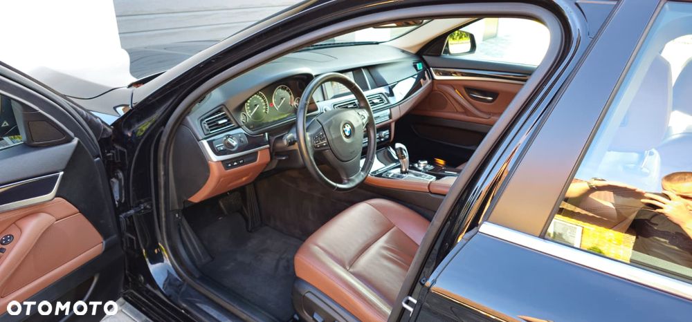 BMW Seria 5 520d - 11