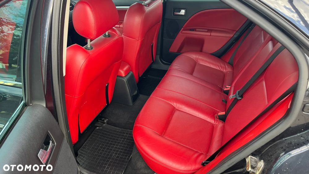 Ford Mondeo 3.0 V6 ST 220 - 11