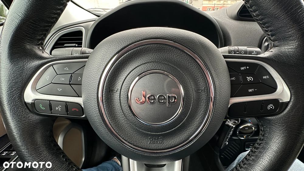 Jeep Renegade - 33
