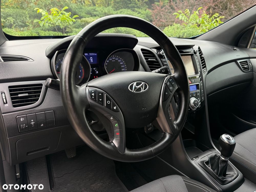 Hyundai i30 1.6 GDI Premium - 6