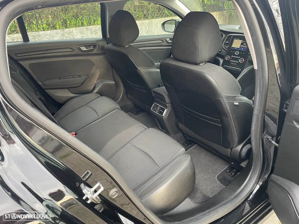 Renault Mégane Sport Tourer 1.5 dCi Intens - 24