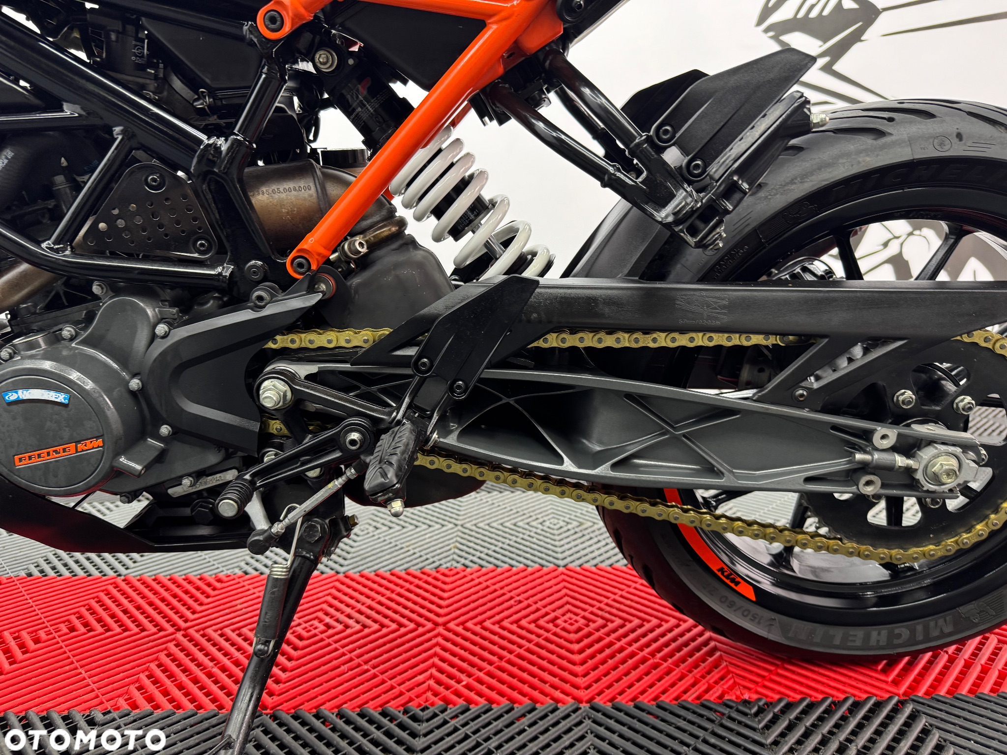 KTM Duke - 17