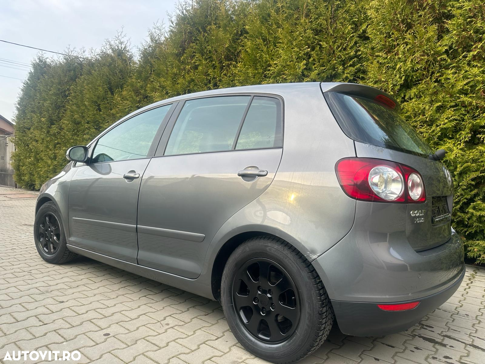 Volkswagen Golf Plus 2.0 TDI Comfortline - 6