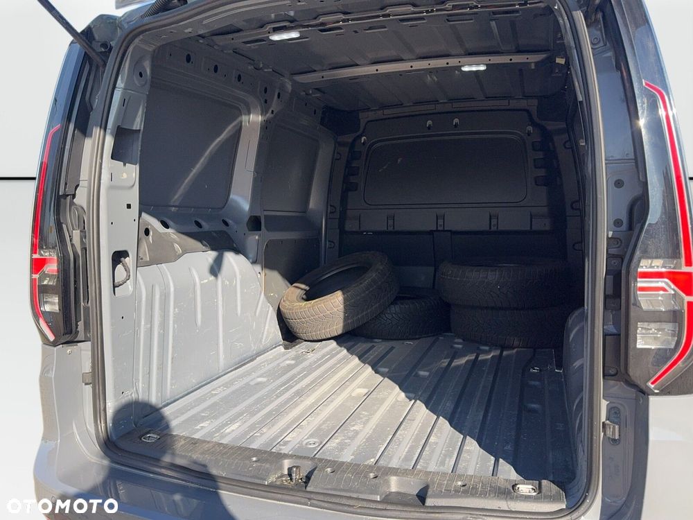 Volkswagen Caddy MAXI Cargo 1.5 TSI 84 kW DSG 7-G - 9