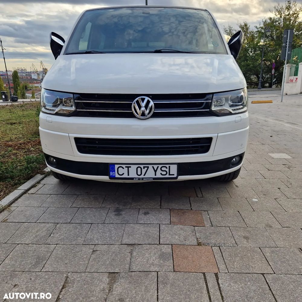 Volkswagen Multivan - 12