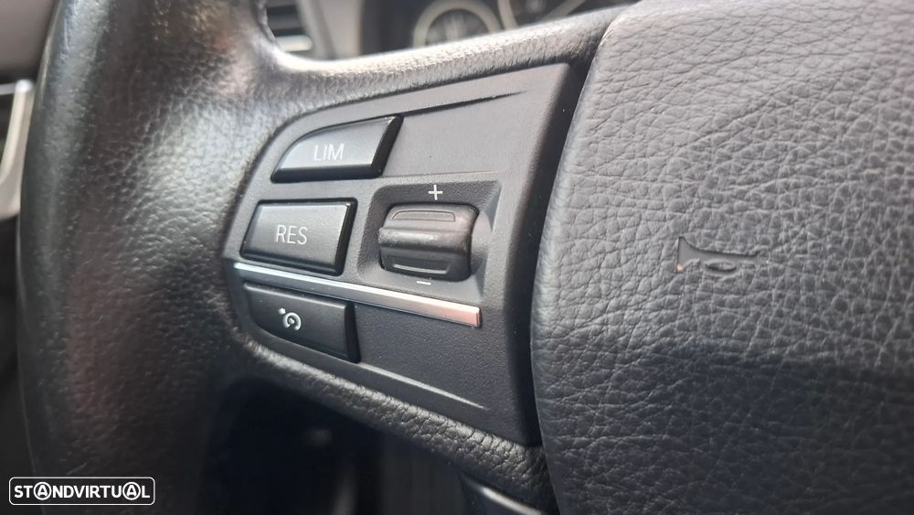 BMW 520 d Line Luxury Auto - 35