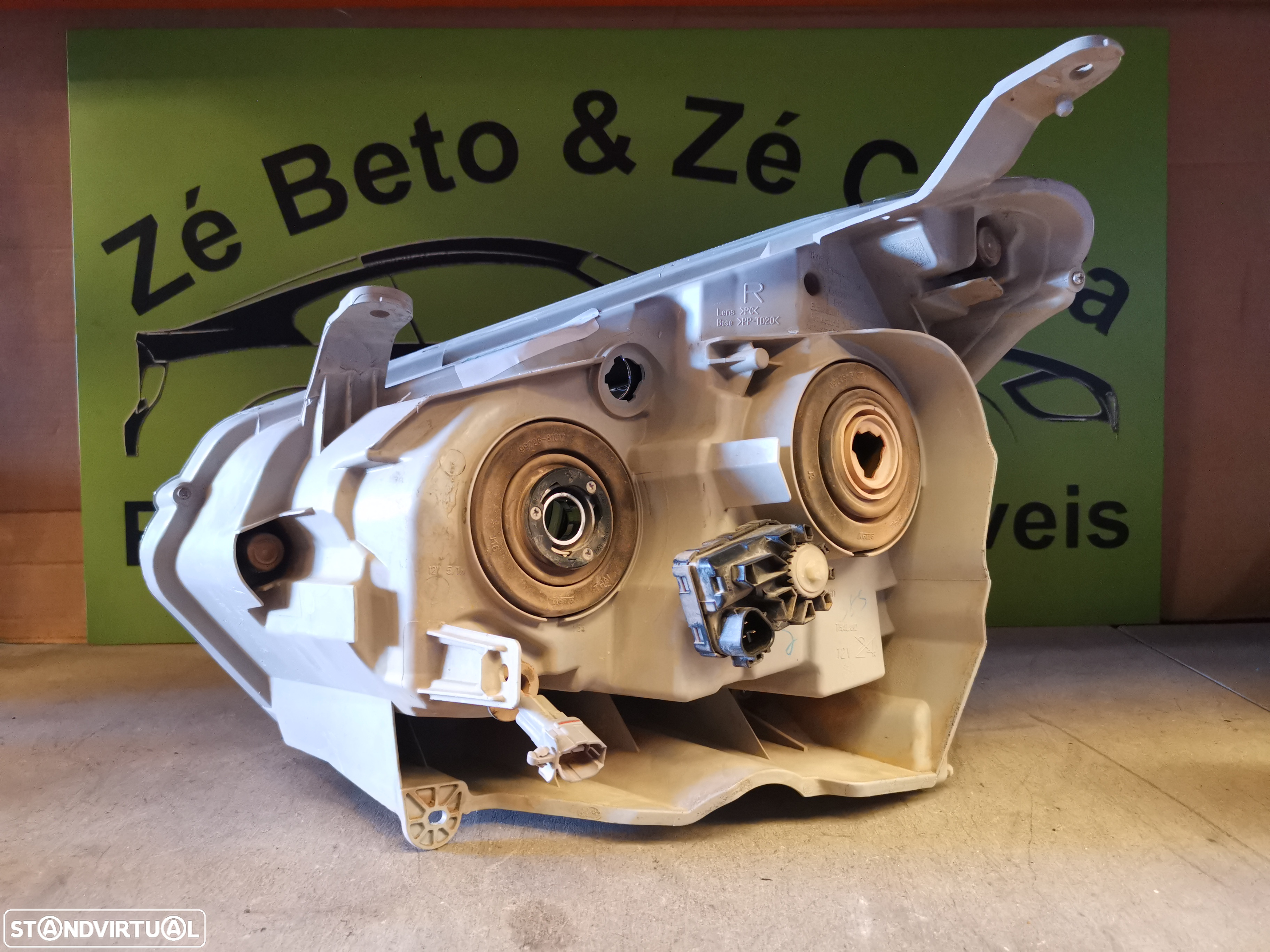 ISUZU D-MAX FAROL DIREITO - FF435 - 5