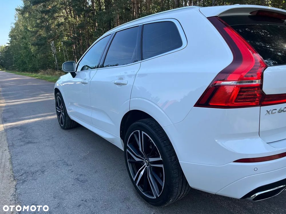 Volvo XC 60 D5 AWD R-Design - 25