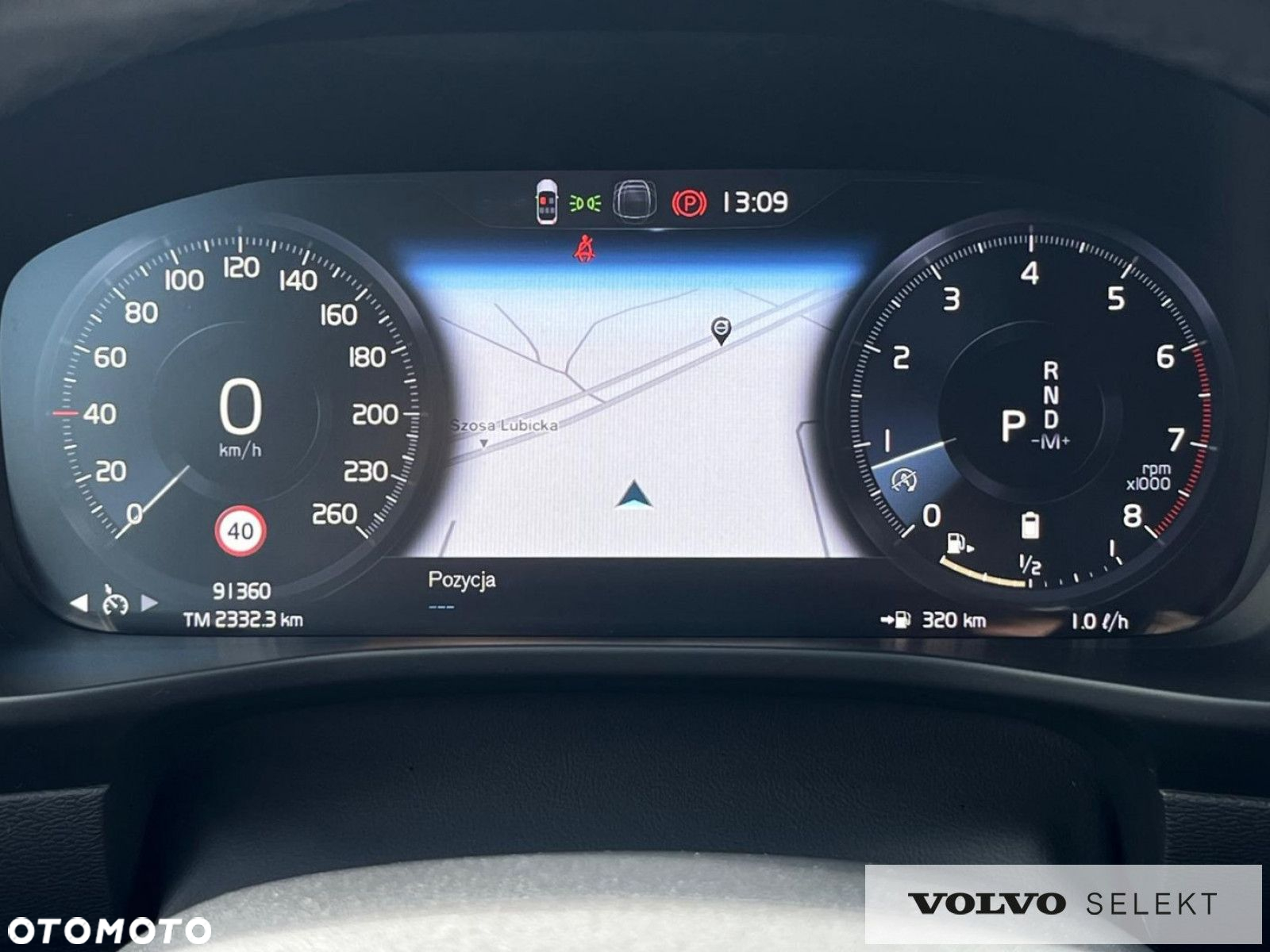 Volvo XC 40 - 24