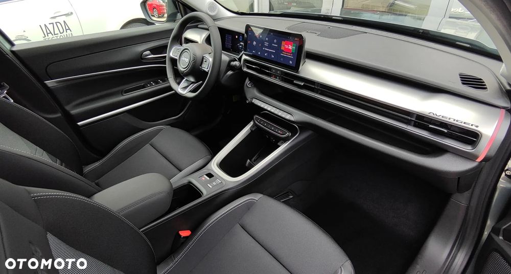 Jeep Avenger 1.2 T3 mHEV Summit FWD eDCT6 - 18