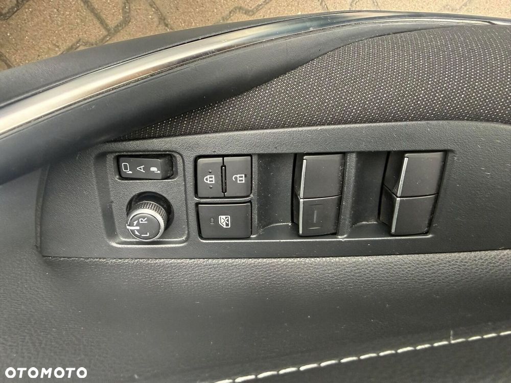 Toyota Corolla 2.0 Hybrid Comfort - 23